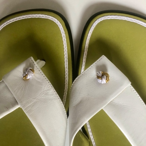 NEW! WOT White Leather Unisa sandal Flip-Flops - Picture 10 of 10